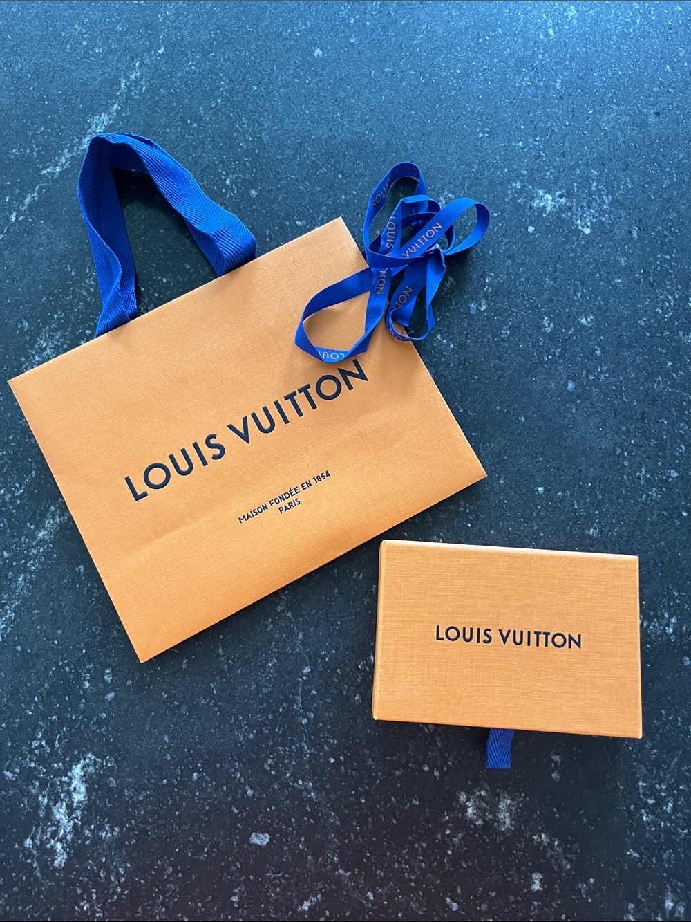 Handbag Packaging and Ribbon